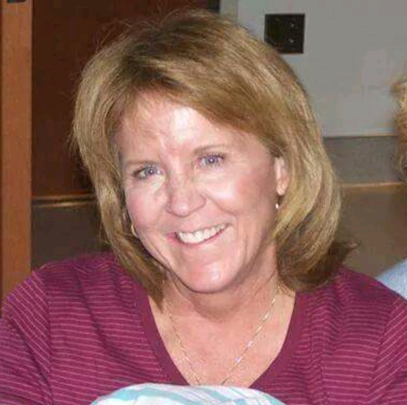 Meet your Posher, Kelle - Picture 1 of 1